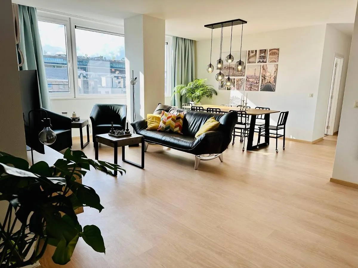 Urbanstay Suites - Grand Place 2 Bd Apartment Brussels