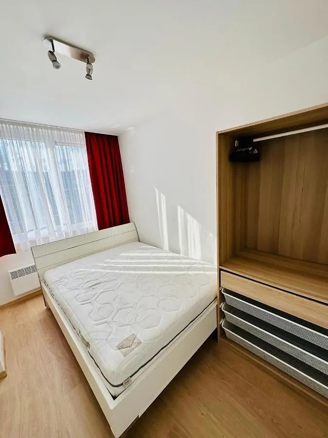 Urbanstay Suites - Grand Place 2 Bd Apartment Brussels